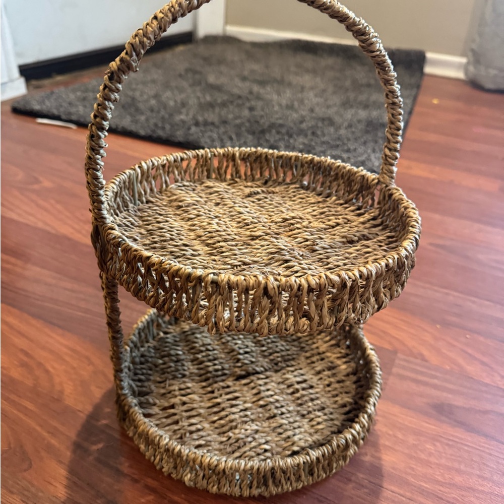 Small Woven Two-Tier Basket in Natural Brown